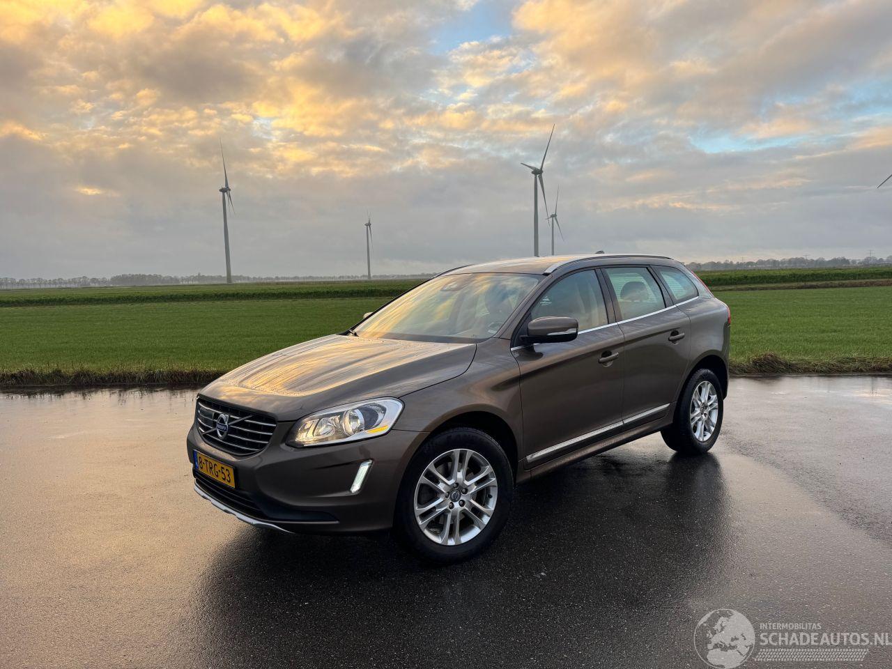 Volvo Xc-60 Volvo XC 60 XC60 Summum 2WD AHK Leder Navi !