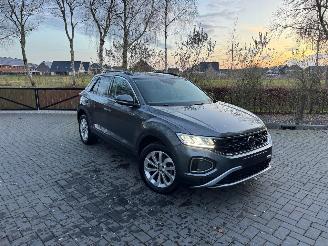 Damaged car Volkswagen T-Roc Volkswagen T-Roc 1.5 TSI DSG Camera 2025 2025/2