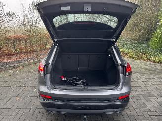 Audi Q4 Audi Q4 e-tron 45 e-tron Quattro HUD S-Line Trekhaak Leer VOL picture 12