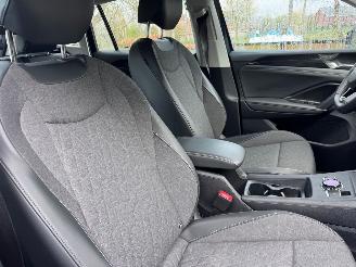 Volkswagen Tiguan Tiguan 2.0TDI 110kW HUD AHK Camera Harman&Kardon picture 18