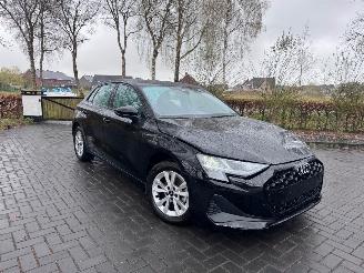 Unfallwagen Audi A3 A3 Sportback 30 TFSI S-Line Camera Ambiance VOL 2025/1