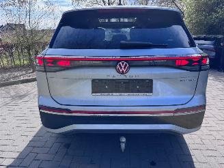 Volkswagen Tayron Tayron 1.5 TSI eHybrid 150 kW Elegance PANO HUD Trekhaak VOL! picture 17