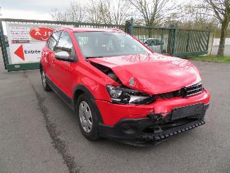 krockskadad bil auto Volkswagen Polo  2013/6