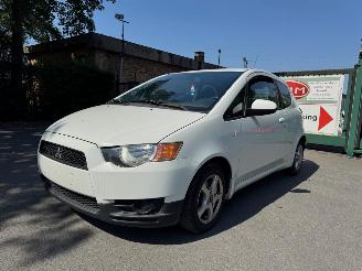 skadebil auto Mitsubishi Colt  2012/8