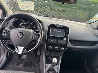 Renault Clio  picture 7