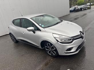 Renault Clio  picture 2