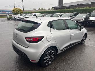 Voiture accidenté Renault Clio  2018/5