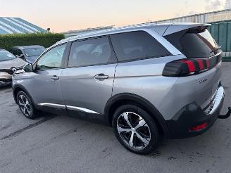 Schadeauto Peugeot 5008 7 seats 2020/6