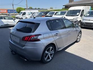 krockskadad bil auto Peugeot 208 STYLE 2019/4