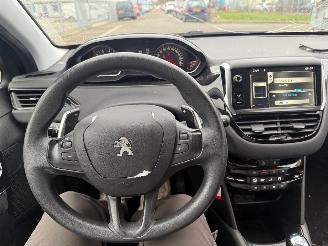 Peugeot 208 1.2 e-VTi Envy Automaat picture 13