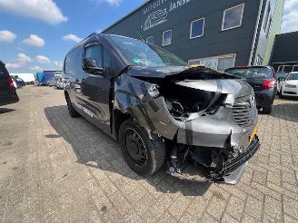 Opel Combo Automaat met navigatie  EURO6 picture 8