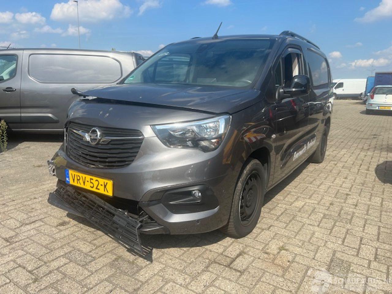Opel Combo Automaat met navigatie  EURO6