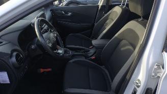 Hyundai Kona 1.0T GDI Comfort Lichte voorschade Prachtige auto! picture 10