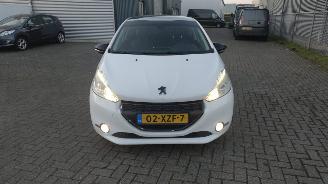 Peugeot 208 208 1.6 Allure Pano Leer Supermooi auto! picture 2