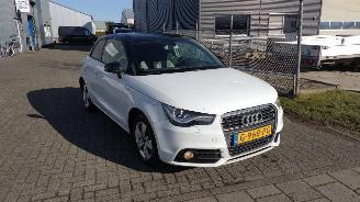  Audi A1 1.2 s edition rijdbare schade 2011/1