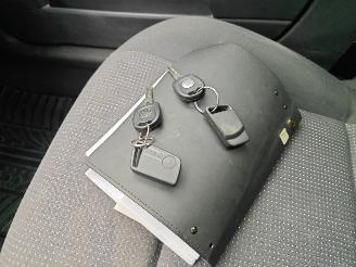 Volkswagen Polo 1.4 189000 km geen schade (inruilauto) picture 12