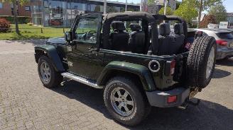 Jeep Wrangler 3.8 V6 Automaat 4x4 Sahara Edition 148dkm Leuke auto! picture 4