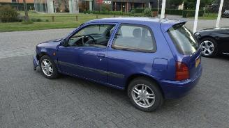 Toyota Starlet 1.3 3 deurs rijdt goed picture 4