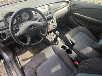 Mitsubishi Outlander 2.0 invite plus lichte rijdbare schade nette auto! picture 9