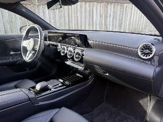Mercedes A-klasse 250 e HYBRID PANO-AUTOMAAT-SFEER-VOL LEER-BURMESTER AUDIO picture 16