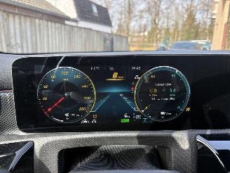 Mercedes A-klasse 250 e HYBRID PANO-AUTOMAAT-SFEER-VOL LEER-BURMESTER AUDIO picture 14
