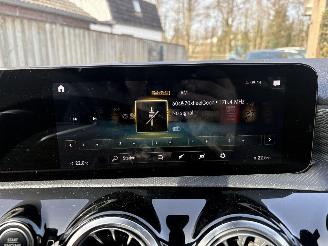 Mercedes A-klasse 250 e HYBRID PANO-AUTOMAAT-SFEER-VOL LEER-BURMESTER AUDIO picture 19