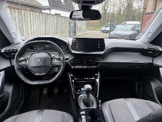 Peugeot 2008 1.2T SPORT 102 pk  61100 KM NAP !! picture 11