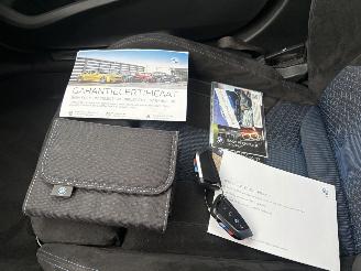 BMW 1-serie 118 M-SPORT 140 PK  AUTOMAAT PANORAMA NAP !!! picture 21
