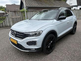 Volkswagen T-Roc 1.5 TSI SPORT 150 PK AUTOMAAT PANORAMA picture 12
