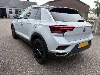 Volkswagen T-Roc 1.5 TSI SPORT 150 PK AUTOMAAT PANORAMA picture 11