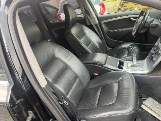 Volvo V-70 1.6 T4 16V Combi/o  Benzine 1.596cc 132kW (179pk) FWD 2010-10/2015-12 (BW48) B4164T picture 19