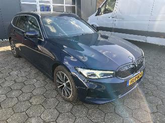 BMW 3-serie 320e Touring picture 9