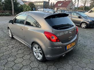 Opel Corsa 1.6 16V OPC LINE picture 3