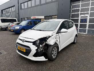 krockskadad bil auto Hyundai I-10  2014/1