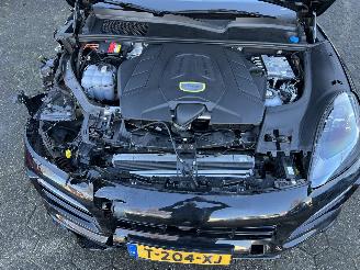 Porsche Cayenne 3.0 E-Hybrid Platinum Edition picture 32