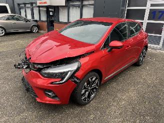 skadebil auto Renault Clio 1.0 TCe Intens 2021/10