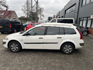 Renault Mégane Grandtour 1.5 dCi 78kW van picture 2