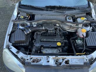 Opel Corsa -C picture 23