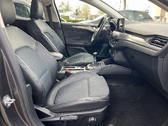 Ford Focus 1.0 EcoBoost Titanium Business picture 29