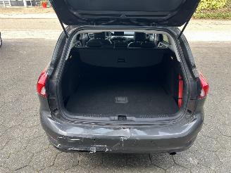 Ford Focus 1.0 EcoBoost Titanium Business picture 26