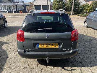 Peugeot 207 SW 1.4 16V VTI picture 6