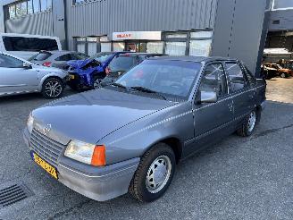  Opel Kadett 1.6i LS 1988/3