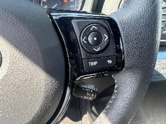 Toyota Yaris 1.5 Hybrid Y20 Gold Edition picture 20