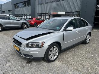 uszkodzony samochody osobowe Volvo S-40 1.8 2006 2006/3