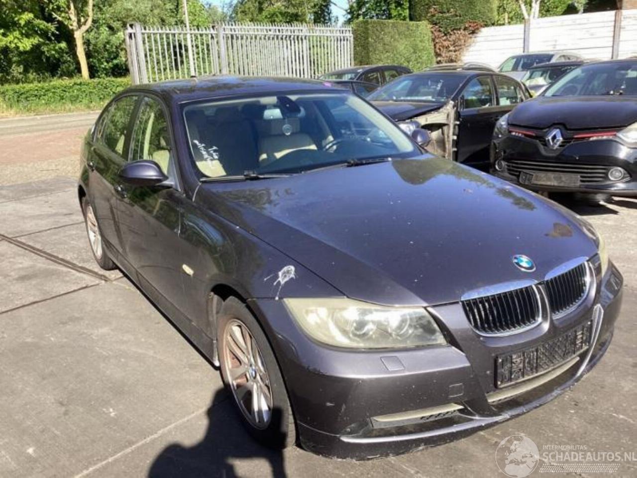 BMW 3-serie 3 serie (E90), Sedan, 2005 / 2011 320i 16V