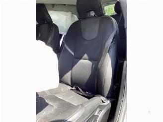 Volvo V-40 V40 (MV), Hatchback 5-drs, 2012 / 2019 1.5 T3 16V Geartronic picture 24