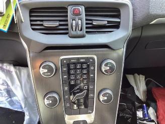 Volvo V-40 V40 (MV), Hatchback 5-drs, 2012 / 2019 2.0 D2 16V picture 17