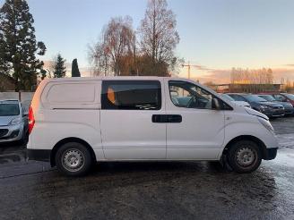 Hyundai H-300 H-300, Van, 2008 2.5 CRDi picture 13