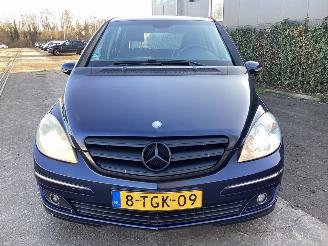 Mercedes B-klasse 2.0 B-200 16V Hatchback  Benzine 2.034cc 100kW (136pk) FWD 2005-03/2011-11 (245.233) M266960 picture 2