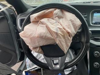 Volvo V-40 V40 (MV), Hatchback 5-drs, 2012 / 2019 1.5 T2 16V Geartronic picture 16